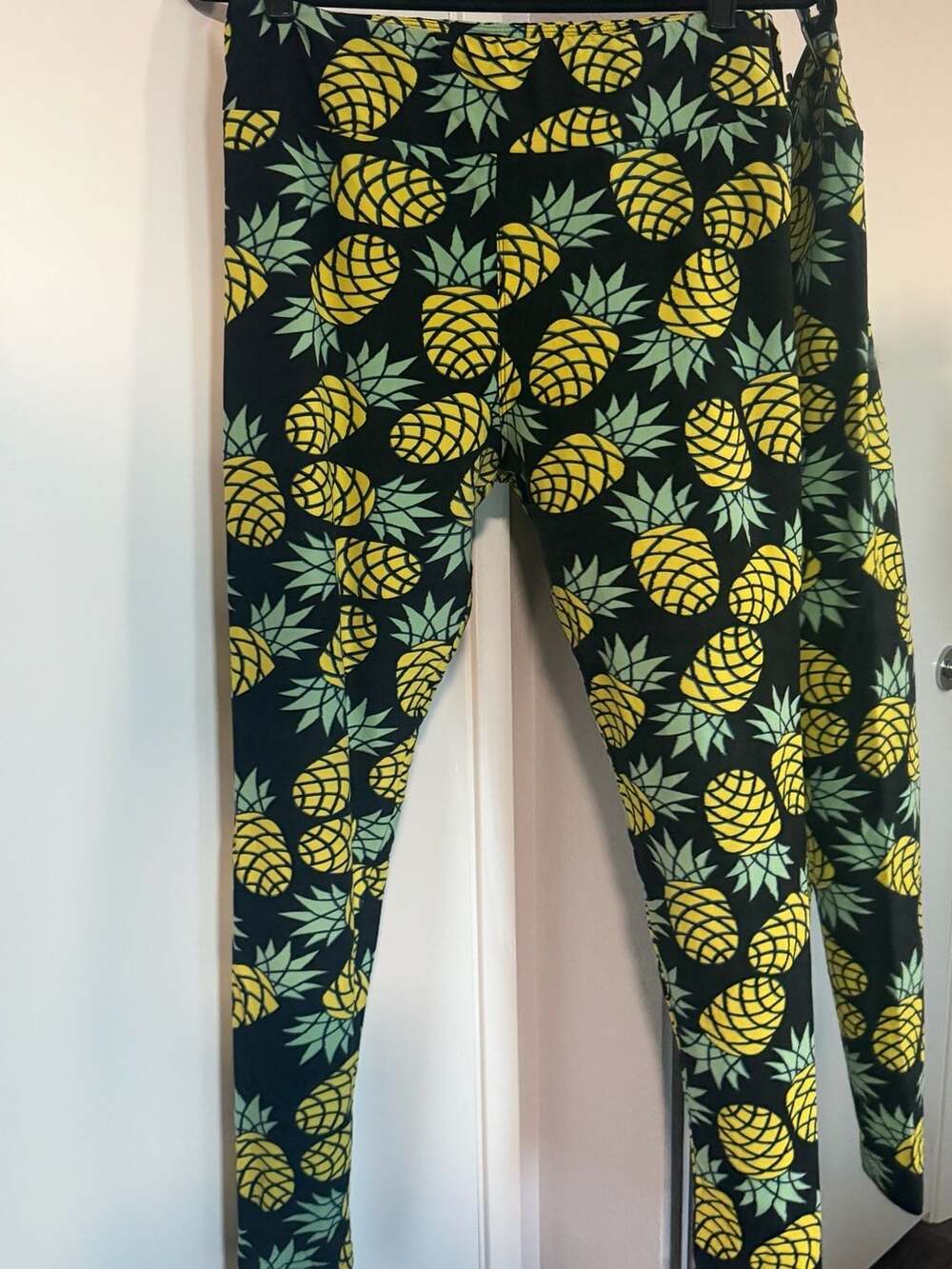 NEW LuLaRoe TC Leggings Black YELLOW Pineapple UNICORN COLLECTION Tropical